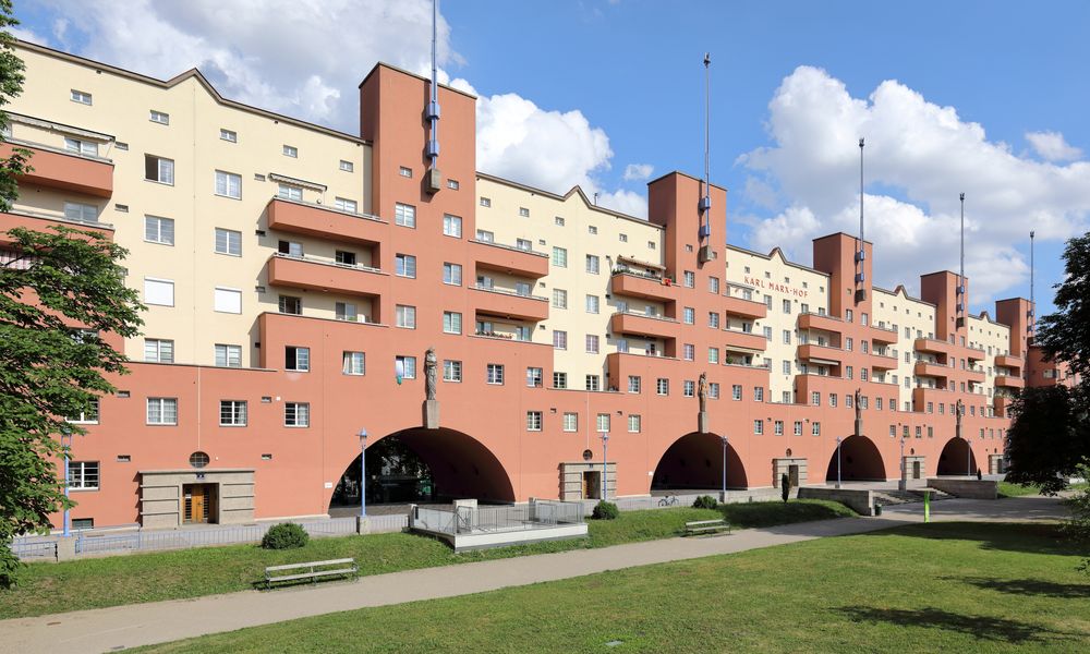 Karl-Marx-Hof, Vienna, Karl Ehn, 1927