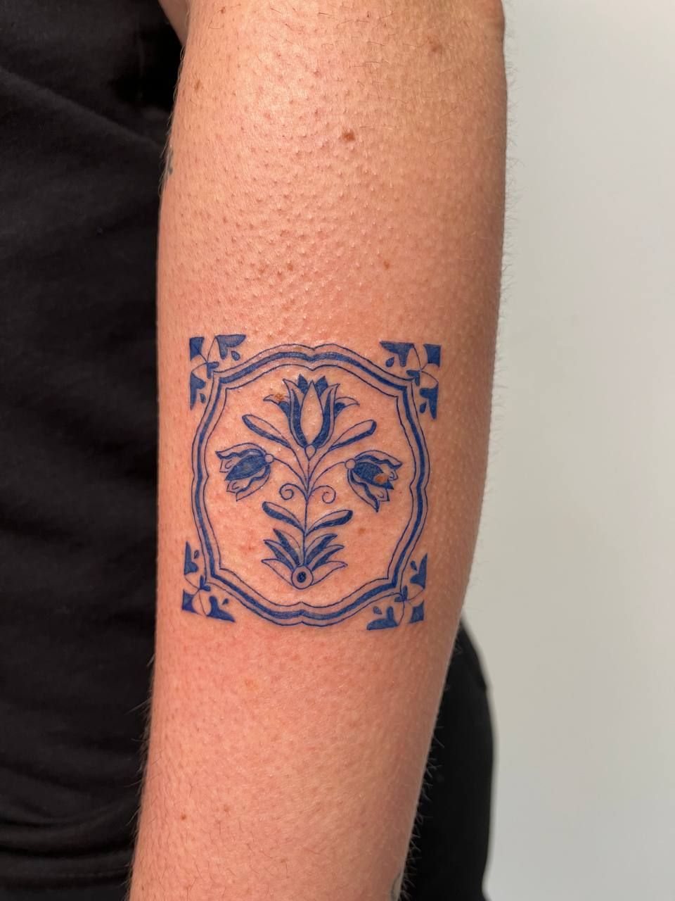 Fine Line Tattooing