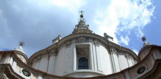 Symmetry as a means of ordering architectural composition