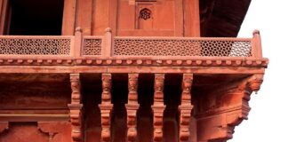 Ornamental symmetry and integral ornament