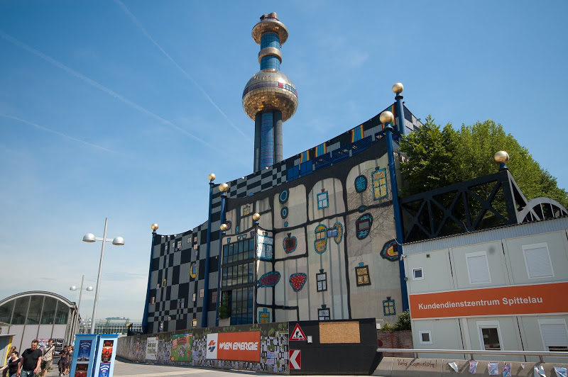 Architectural and artistic solutions in the city space Architectural and artistic solutions in the city space