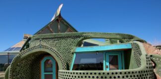 Earthship Biotecture
