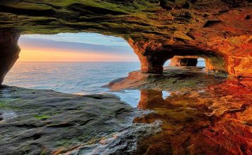 Pictured Rocks National Lakeshore, Michigan, USA