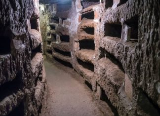 CATACOMBS