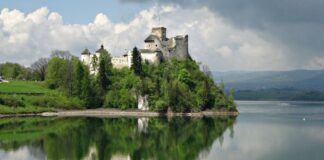 Замок Дунаец (Zamek Dunajec)