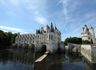 Замок на водной глади — Шенонсо (Château de Chenonceau)
