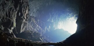 Парк Гунунг Мулу: подземные гиганты и игольчатые скалы Борнео