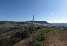 Виадук Мийо (Viaduc de Millau) – высочайший мост в мире