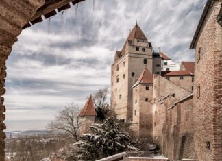Замок Ландсхут (Burg Trausnitz). Первая столица Баварии