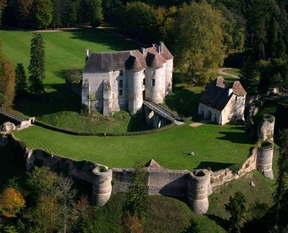 domaine-dharcourt-1