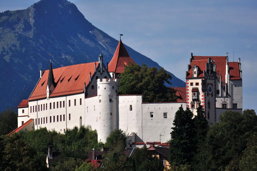 hohes-schloss-2