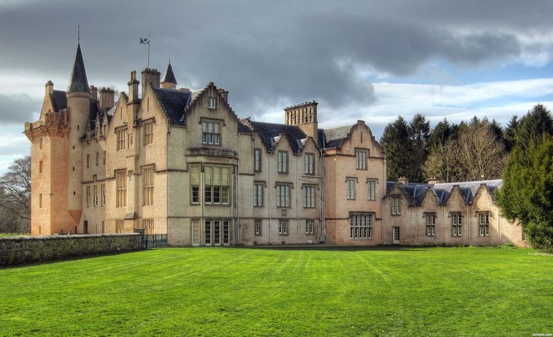 Brodie Castle 2