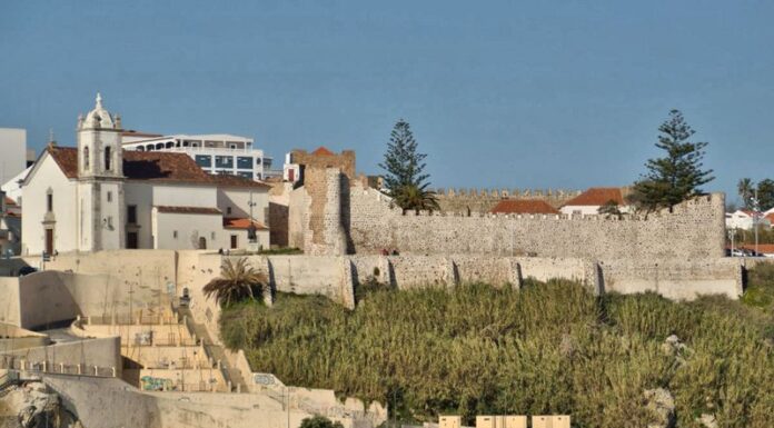 Замок Синиша (Castelo de Sines)
