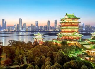 Tunxi China