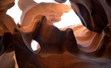 The Antelope Canyon: when nature makes magic
