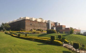 Fort Jadhavgadh