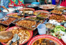 A Foodie’s Expedition: Exploring Local Flavors and Street Food Worldwide