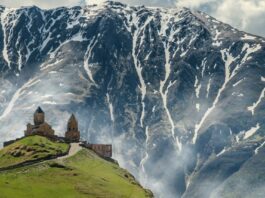 Budget Travel Hacks: How to See the World Without Breaking the Bank