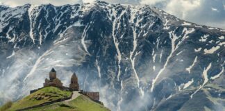 Budget Travel Hacks: How to See the World Without Breaking the Bank