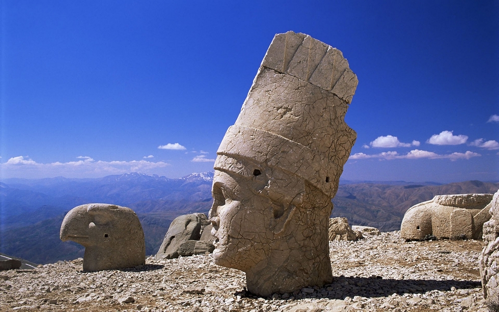 Giant Statues of Nemrut